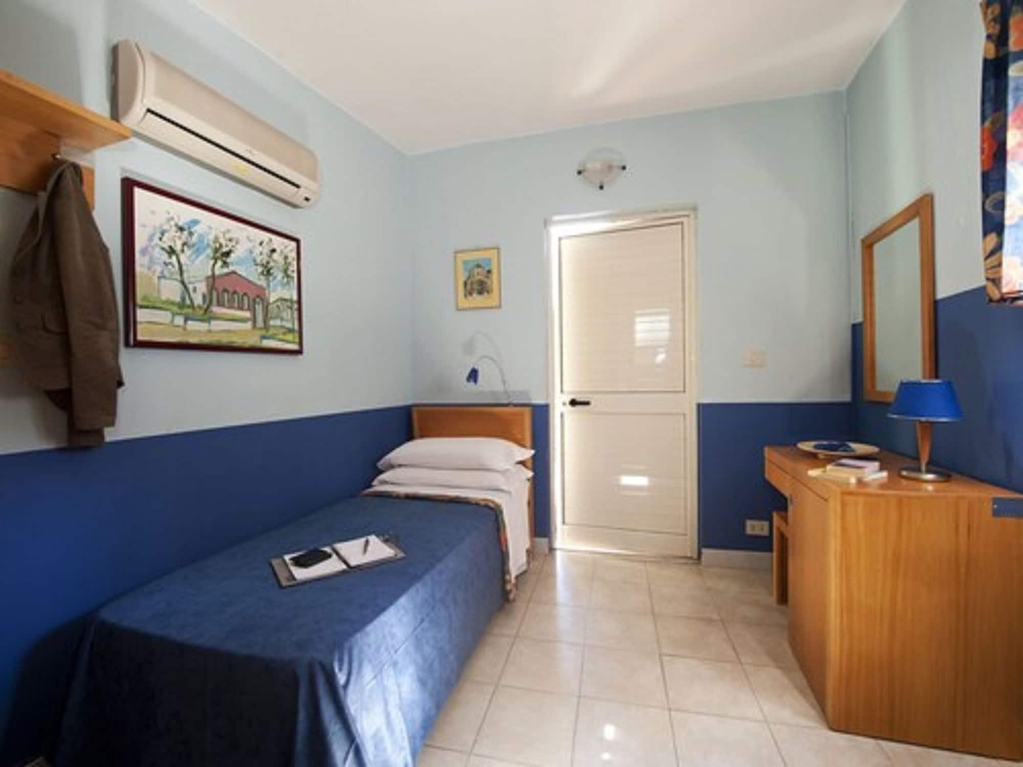 Villaggio Albergo Internazionale La Plaja Catania Room photo